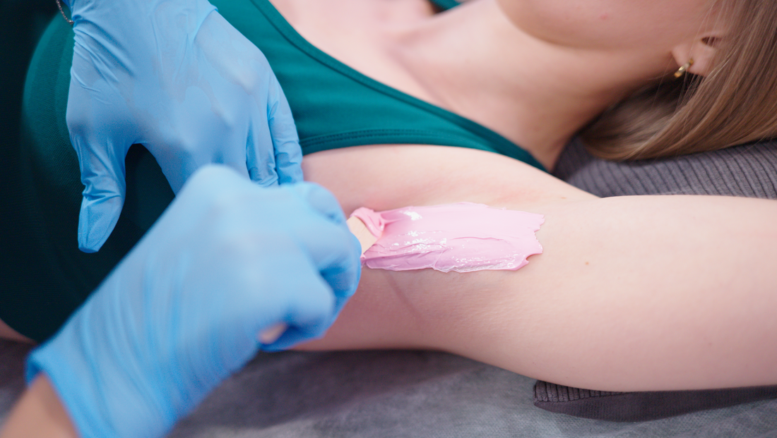 Underarm waxing made easy - When and how to wax for the best results