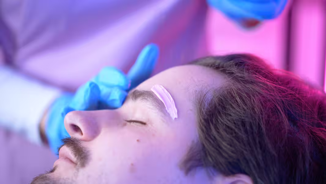 Eyebrow Waxing with Hard Wax: A Professional's Guide to Flawless Shaping